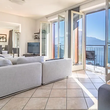 Jewel Of Varenna * Perledo